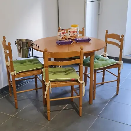 T3, 65 M2, Sur Mer,300m Du Port, Terrasse Et Petite Cour, 2 Et Salon Apartment
