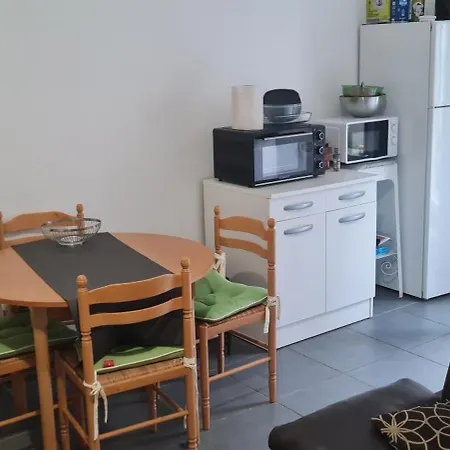 T3, 65 M2, Sur Mer,300m Du Port, Terrasse Et Petite Cour, 2 Et Salon 아파트 라센느쉬르메르